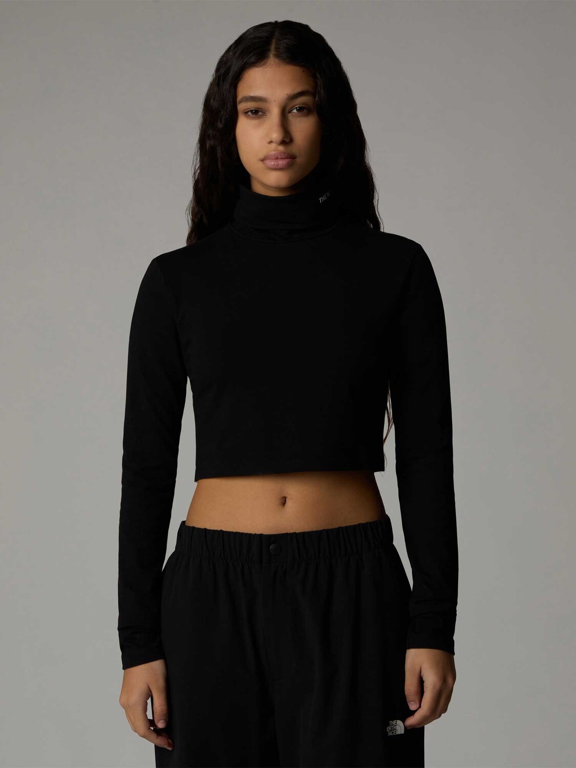

Блуза The North Face W ZUMU LS SLIM TEE, черный