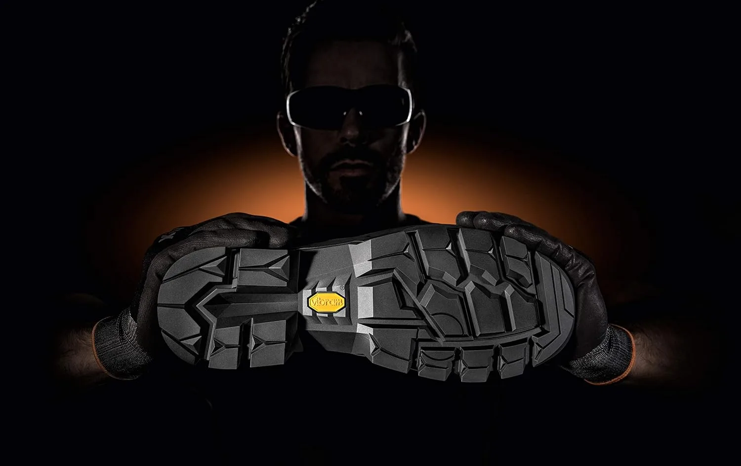 Защитная обувь Uvex Unisex 2 Vibram для защиты от огня, черный/оранжевый — фото 2