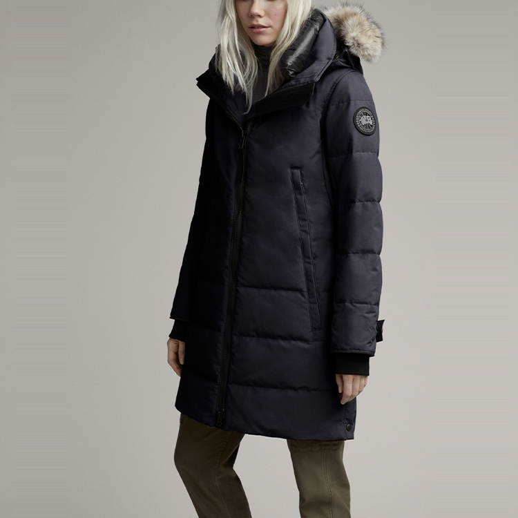 Черная уценка Пуховики Женские Темно-синий Canada Goose — фото 3