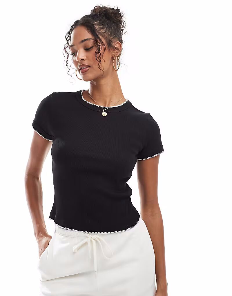 

Детская футболка ASOS DESIGN с отделкой стежками черного цвета