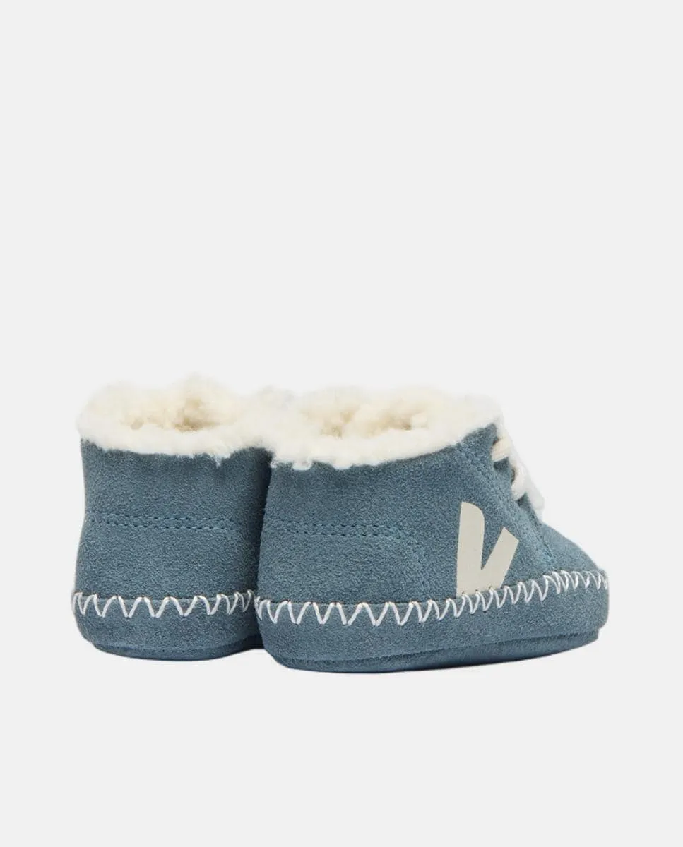 Детские кроссовки для мальчика модель Winter Light ZZ из замши Veja, голубой — фото 2