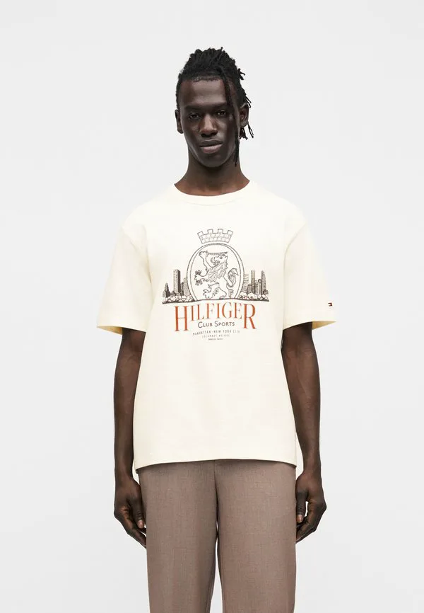 Футболка с текстурированным логотипом и эмблемой heritage. Tommy Hilfiger, Ivory Petal