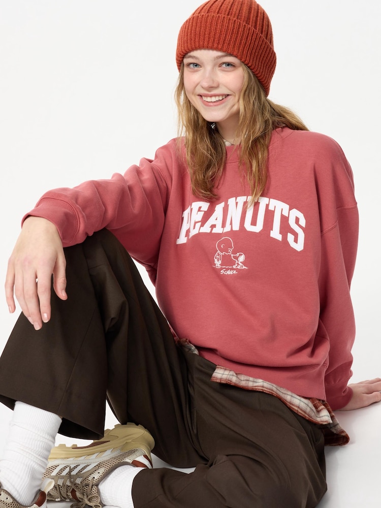 

Толстовка с надписью Uniqlo, красный