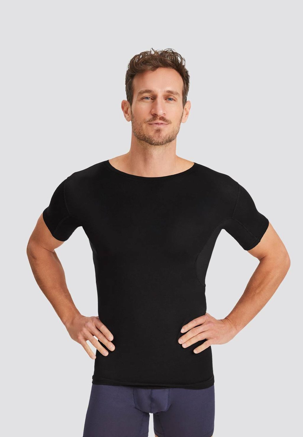 

Базовый слой RUNDHALS UND SCHUTZ AM GESAMTEN OBERKÖRPER FINN Design, черный