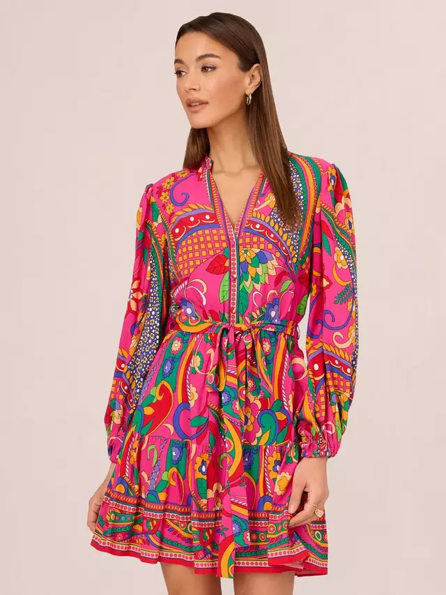 

Платье Adrianna Papell Adrianna by Adrianna Papell Retro Abstract Print Mini, цвет pink/multi