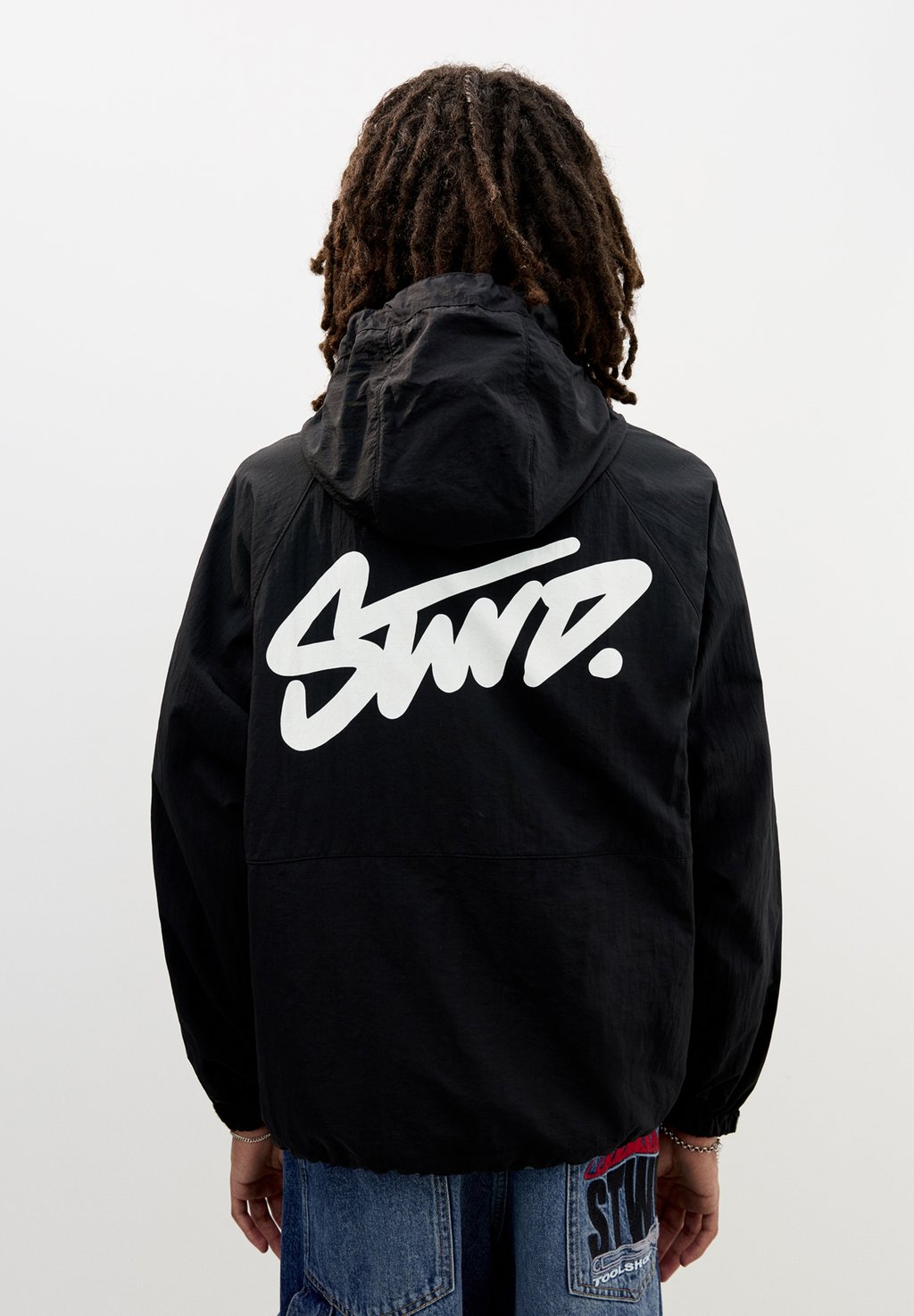 

Водонепроницаемая куртка HOODED STWD PULL&BEAR, черный