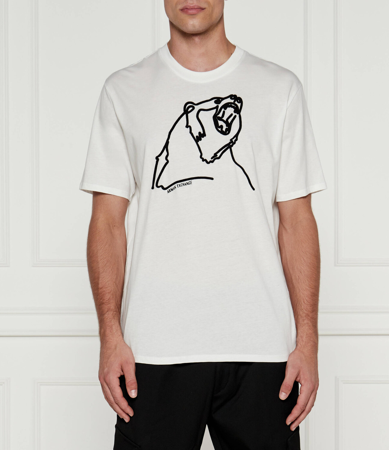 

Футболка Armani Exchange Regular Fit, белый