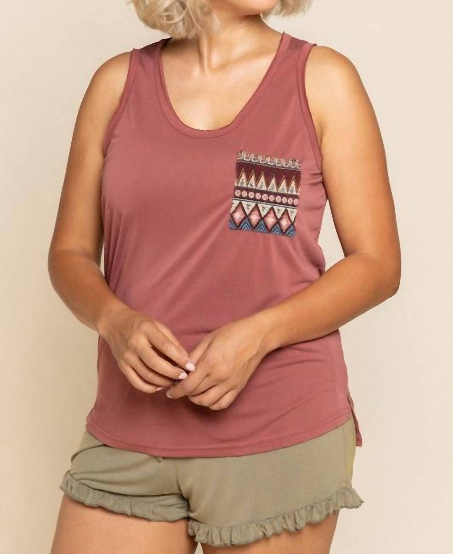 

Майка Aztec Pocket в цвете Rose Petals POL