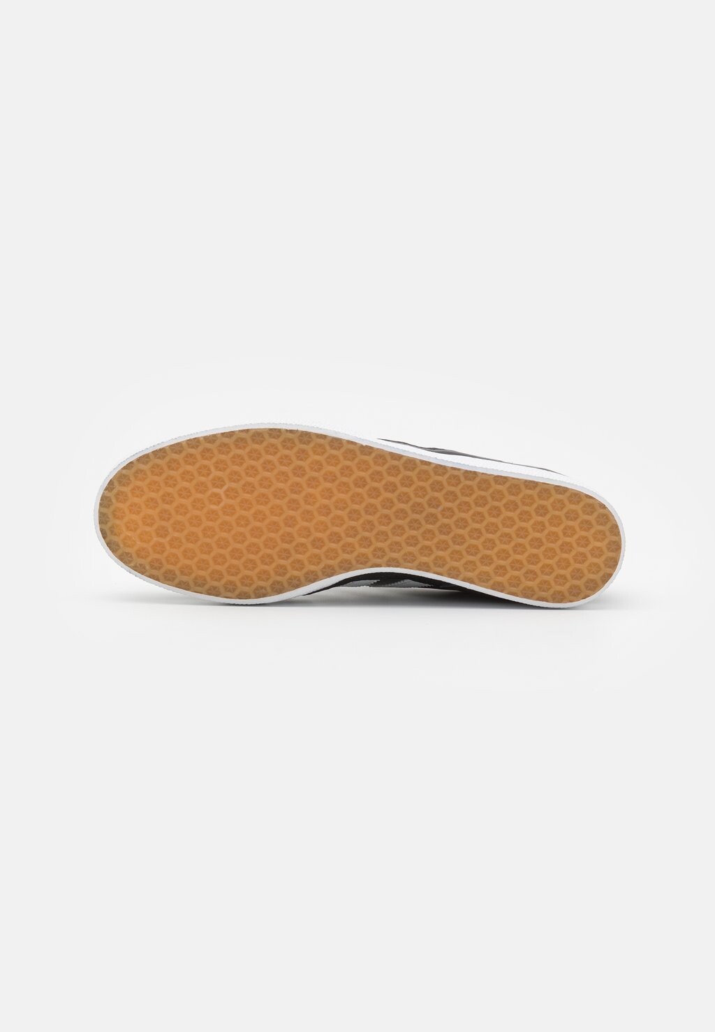 

Кроссовки на шнуровке GAZELLE TEAM UNISEX adidas, черный