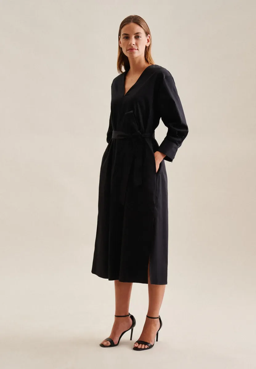 

Seidensticker летнее платье "Black Rose", однотонное с V-образным вырезом, рукав 7/8, черный