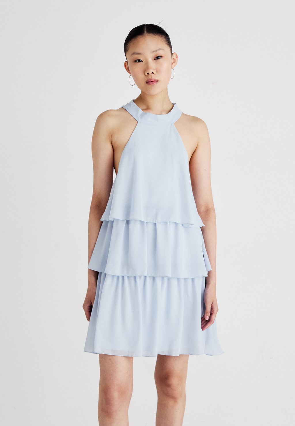 

Коктейльное/вечернее платье FRILL DRESS Gina Tricot, светло-голубой