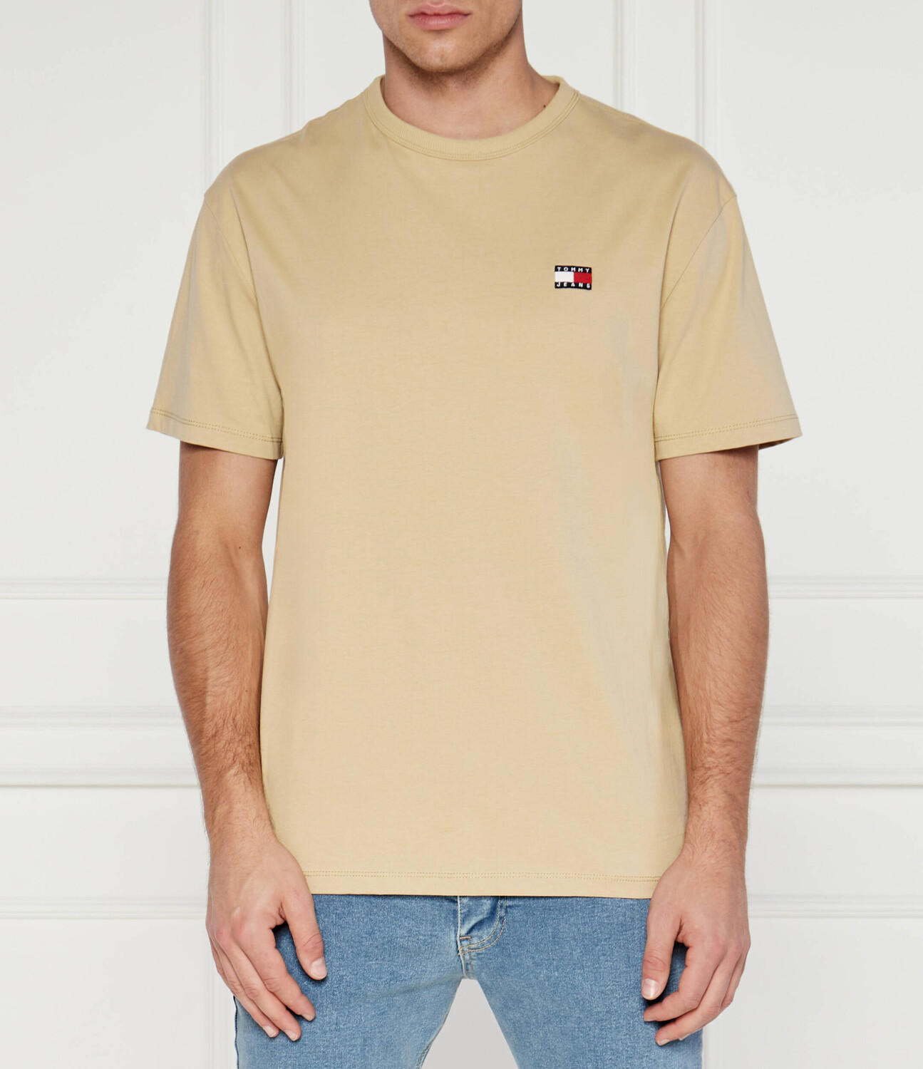 

Футболка Tommy Jeans Regular Fit, бежевый