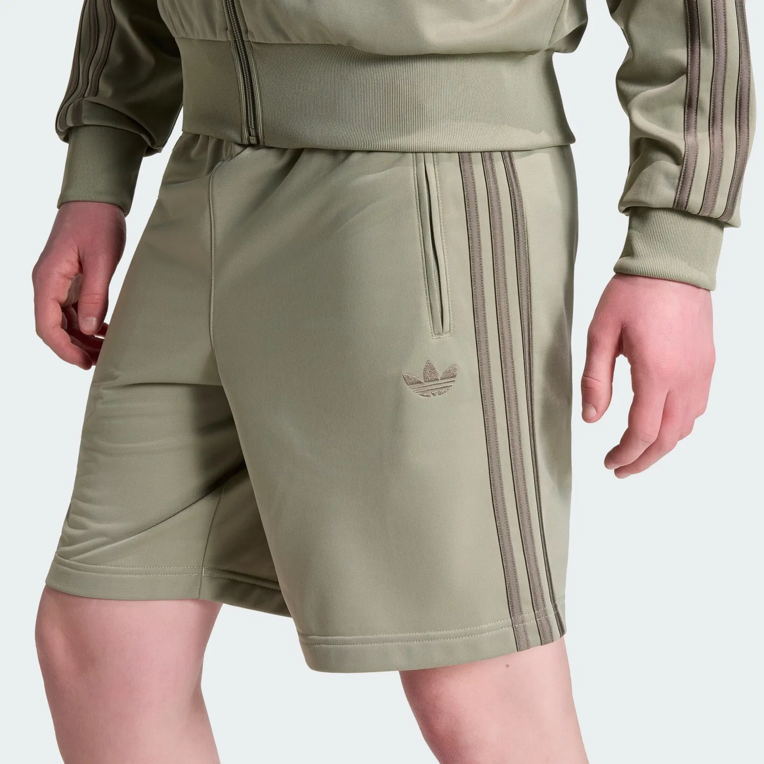 Шорты Adidas Originals Regular Pants Firebird в цвете Kitt — фото 3