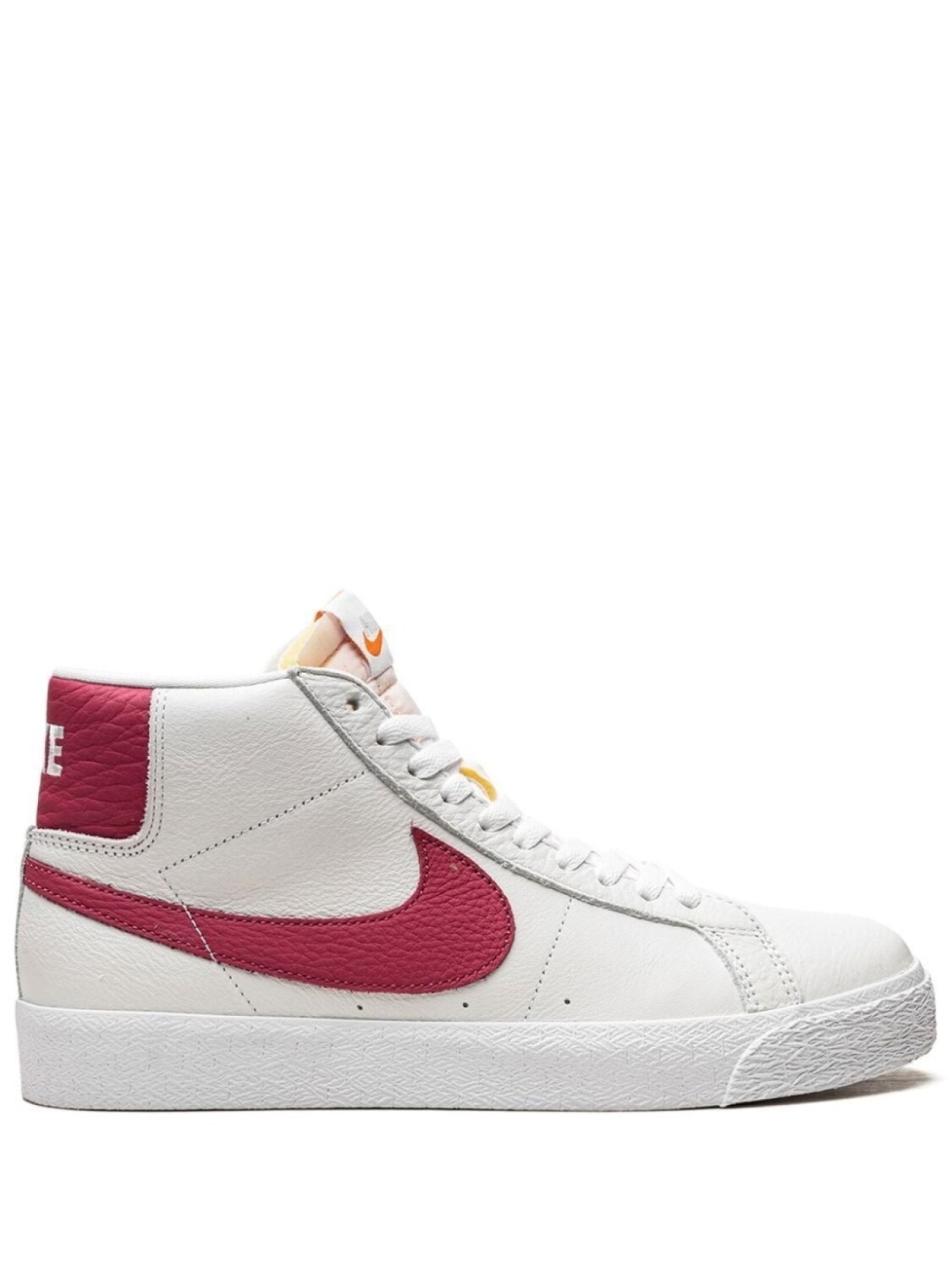 

Кеды SB Zoom Blazer Mid ISO Sweet Beet Nike, белый