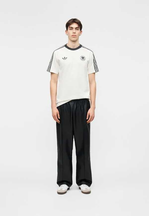 Футболка germany originals в стиле lifestyle sports t-shirt offwhite Adidas Originals, Off-White — фото 2
