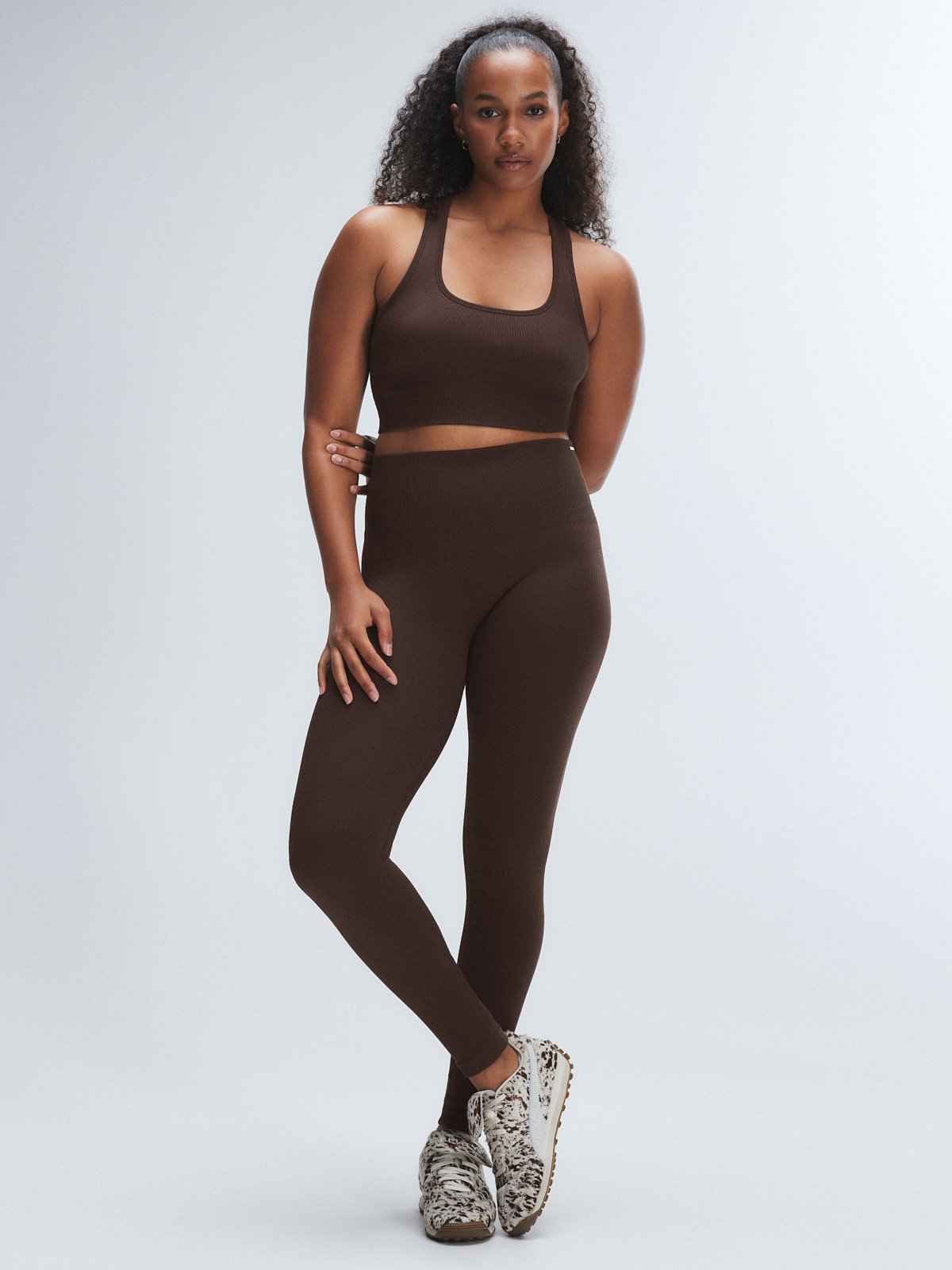 

Леггинсы Savage X Fenty Seamless Sport High-Waist, цвет Double Espresso Brown