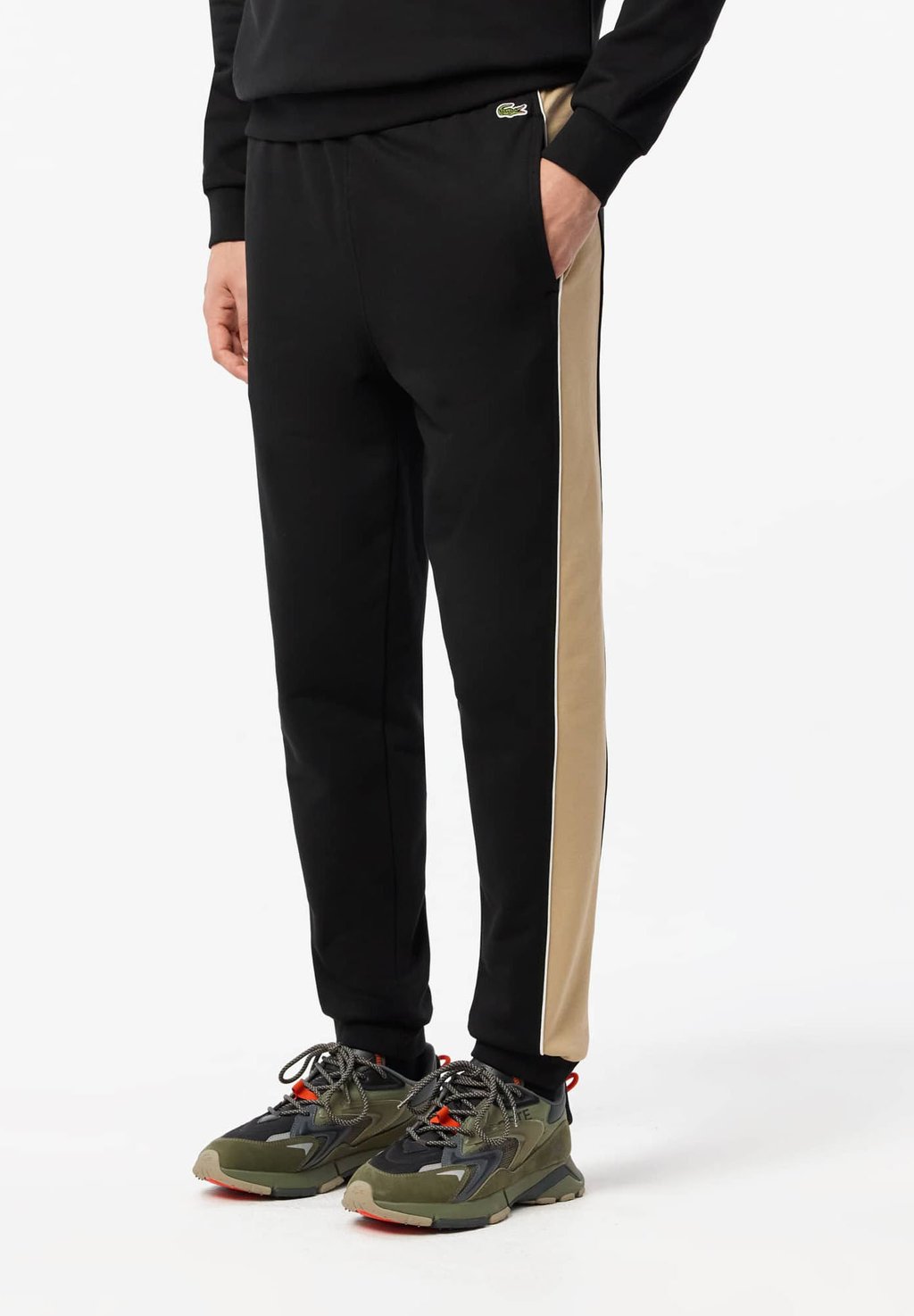 

Спортивные штаны Lacoste, черный