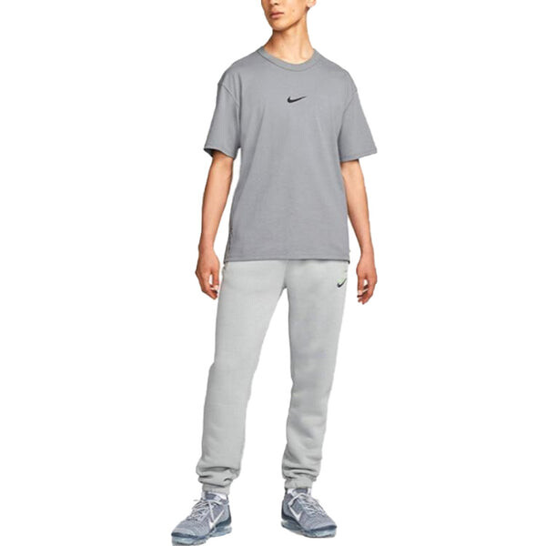Футболка Nike Sportswear Premium Essentials Alphabet Logo Printing Round Neck Short Sleeve Gray, серый — фото 3