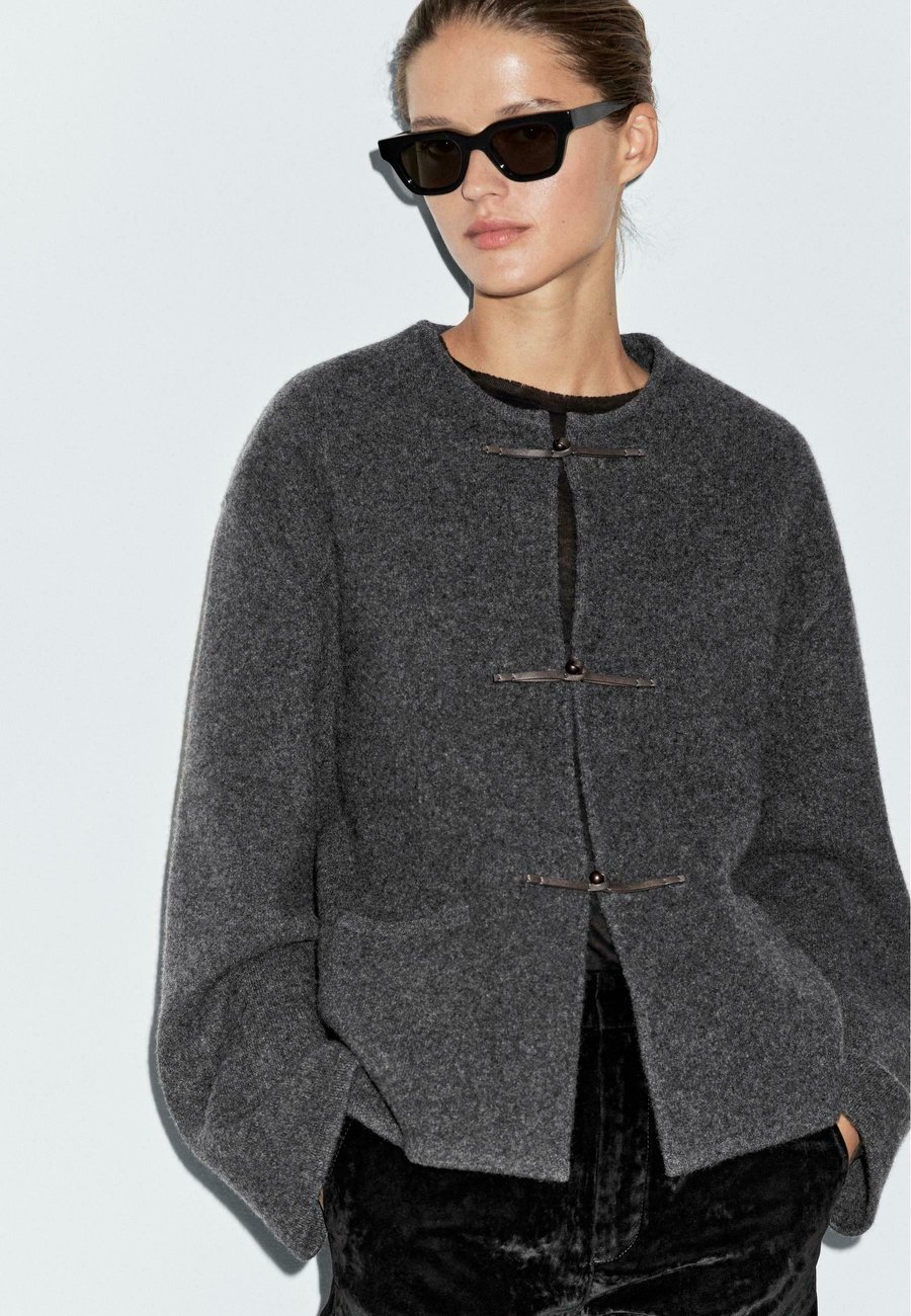 

Кардиган Massimo Dutti WITH BUTTON DETAIL , Grey