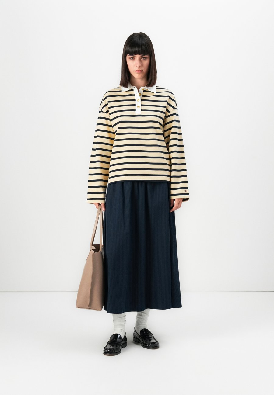 Толстовка Tommy Hilfiger BUTTON RUGBY, Country Ivory/Dark Night Navy/Blue — фото 2