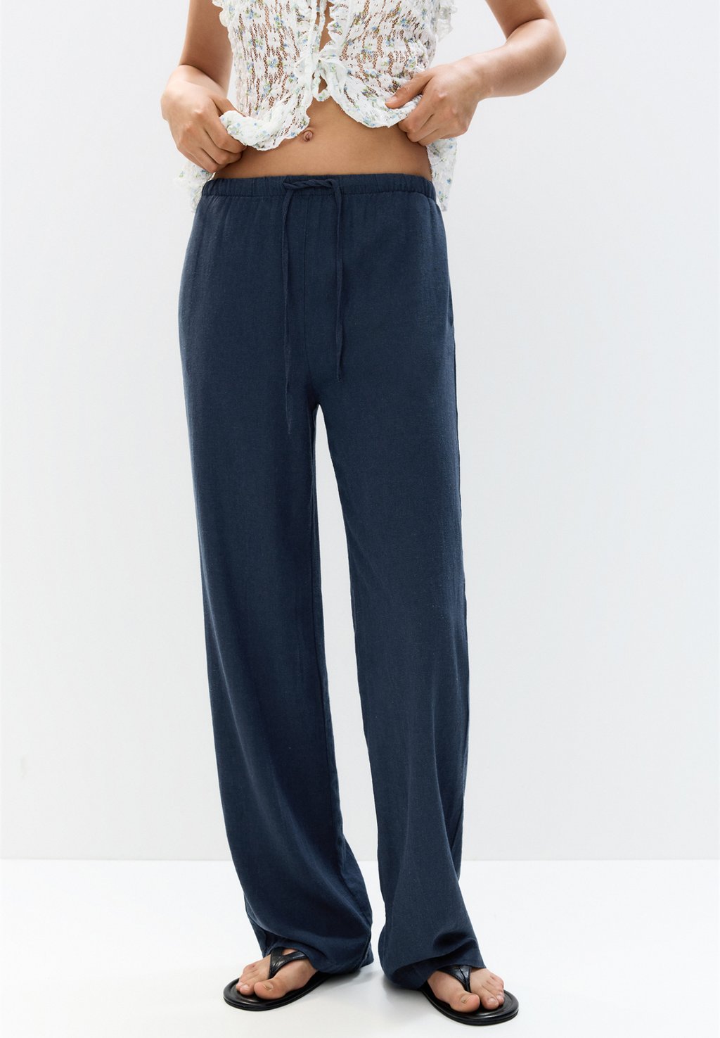 

Спортивные штаны RUSTIC PULL&BEAR, темно-синий