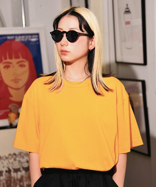 

Футболка с круглым вырезом, короткий рукав, однотонная CALIFORNIA APPAREL, цвет золотой