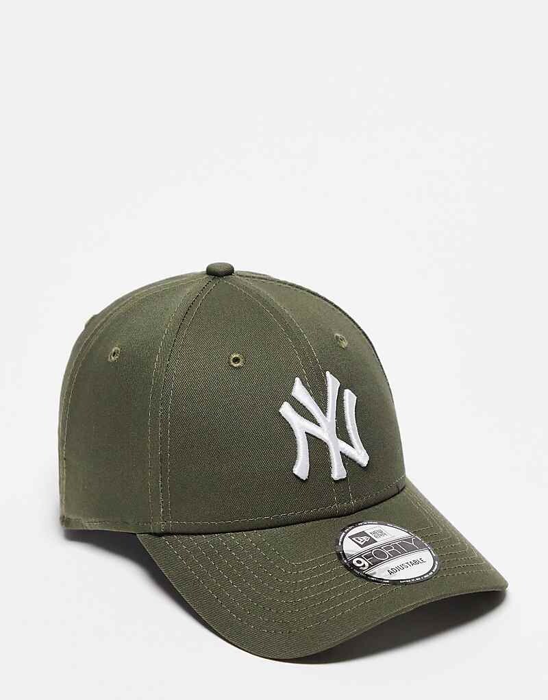 

Зеленая кепка New Era 9Forty NY Yankees