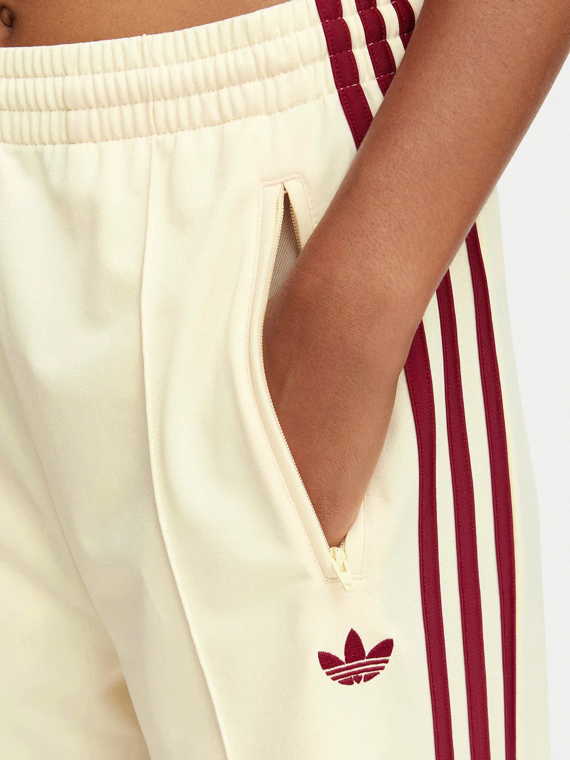 Женские спортивные брюки свободного кроя Firebird Loose Tracksuit Adidas, кремовый — фото 4