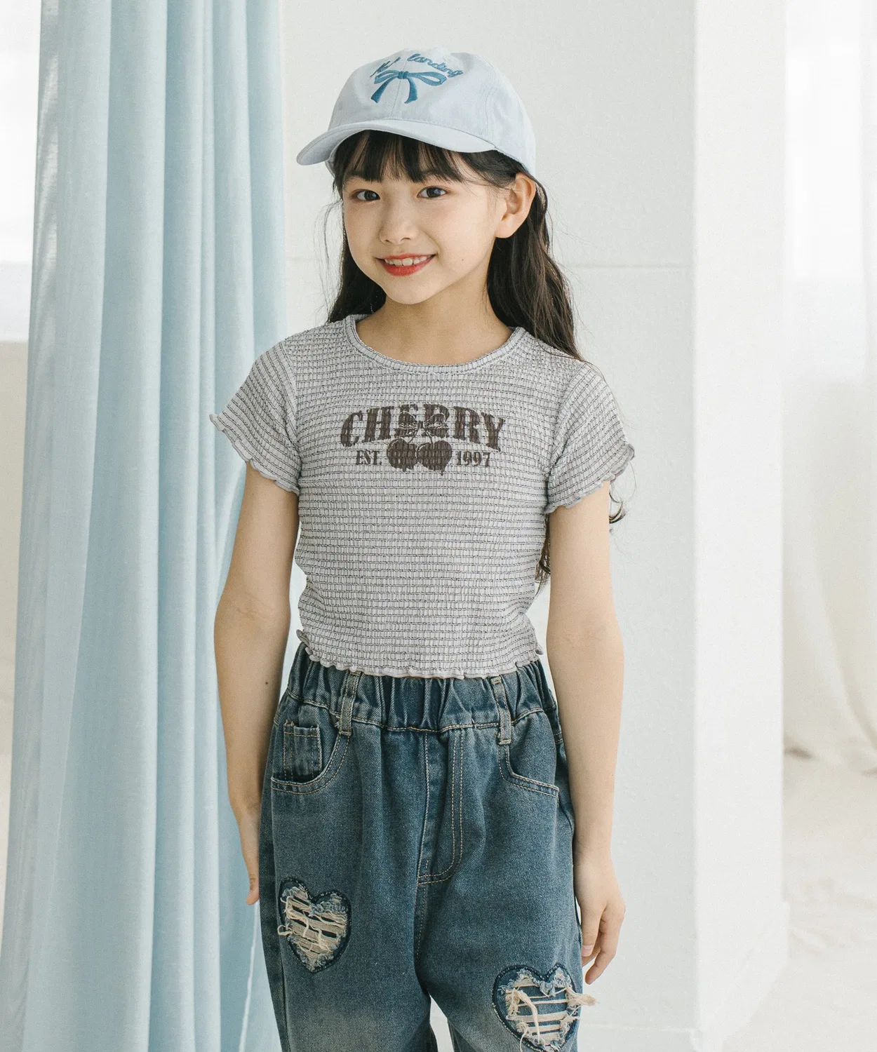 Детская футболка с принтом Cherry Logo Shrring Mini Top URBAN CHERRY, Белый — фото 3