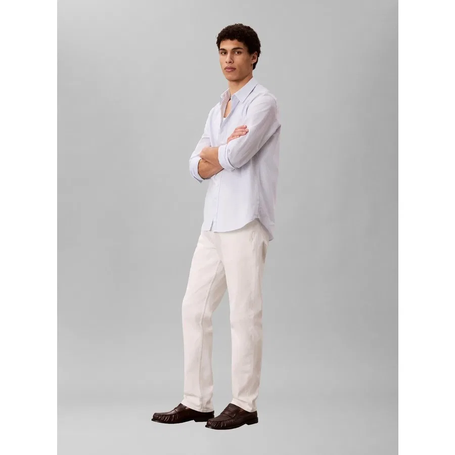 Джинсовые брюки классического кроя Calvin Klein Classic Taper Chalk, Белый — фото 3