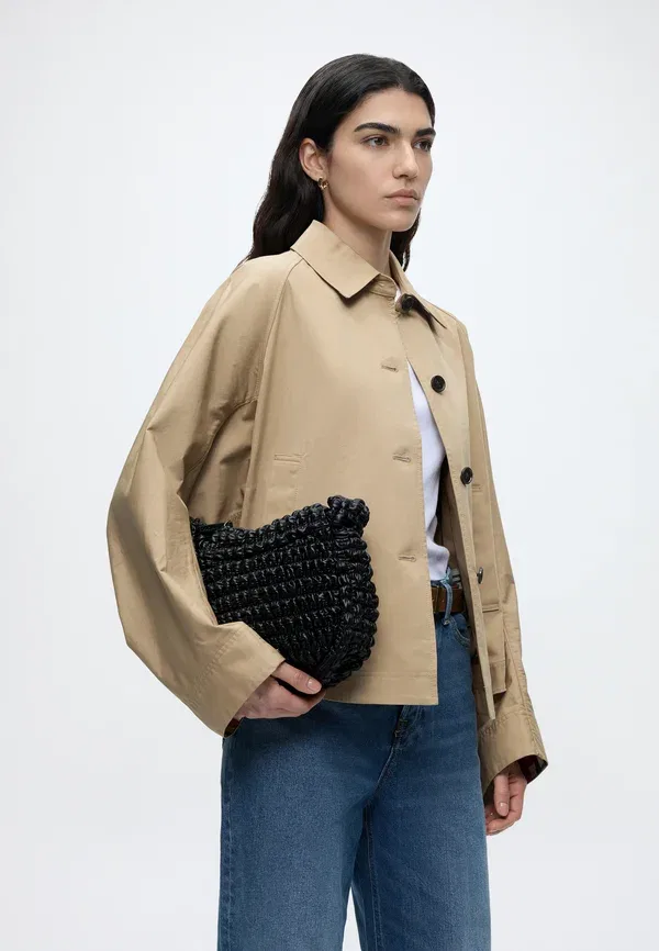 Куртка хлопковая Cotton short jacket Tommy Hilfiger, Camel, коричнево-бежевой — фото 4