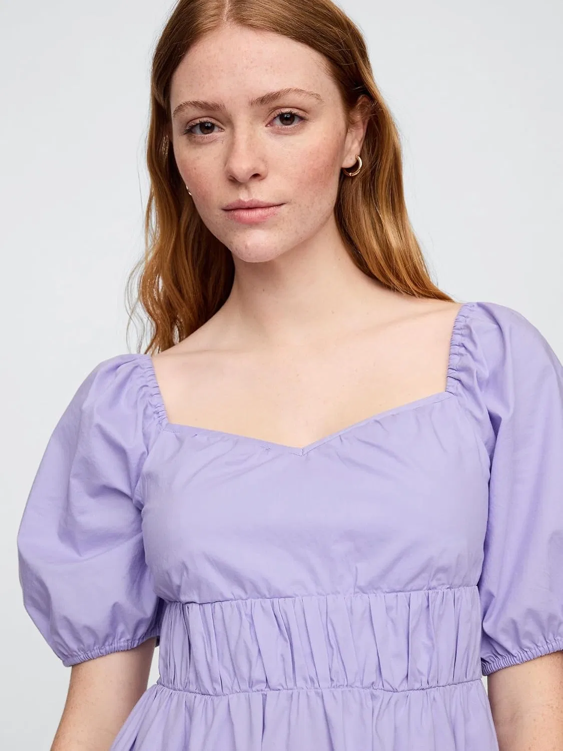 Женское мини-платье A-силуэта с сердцевидным вырезом GAP, Warm Violet — фото 3