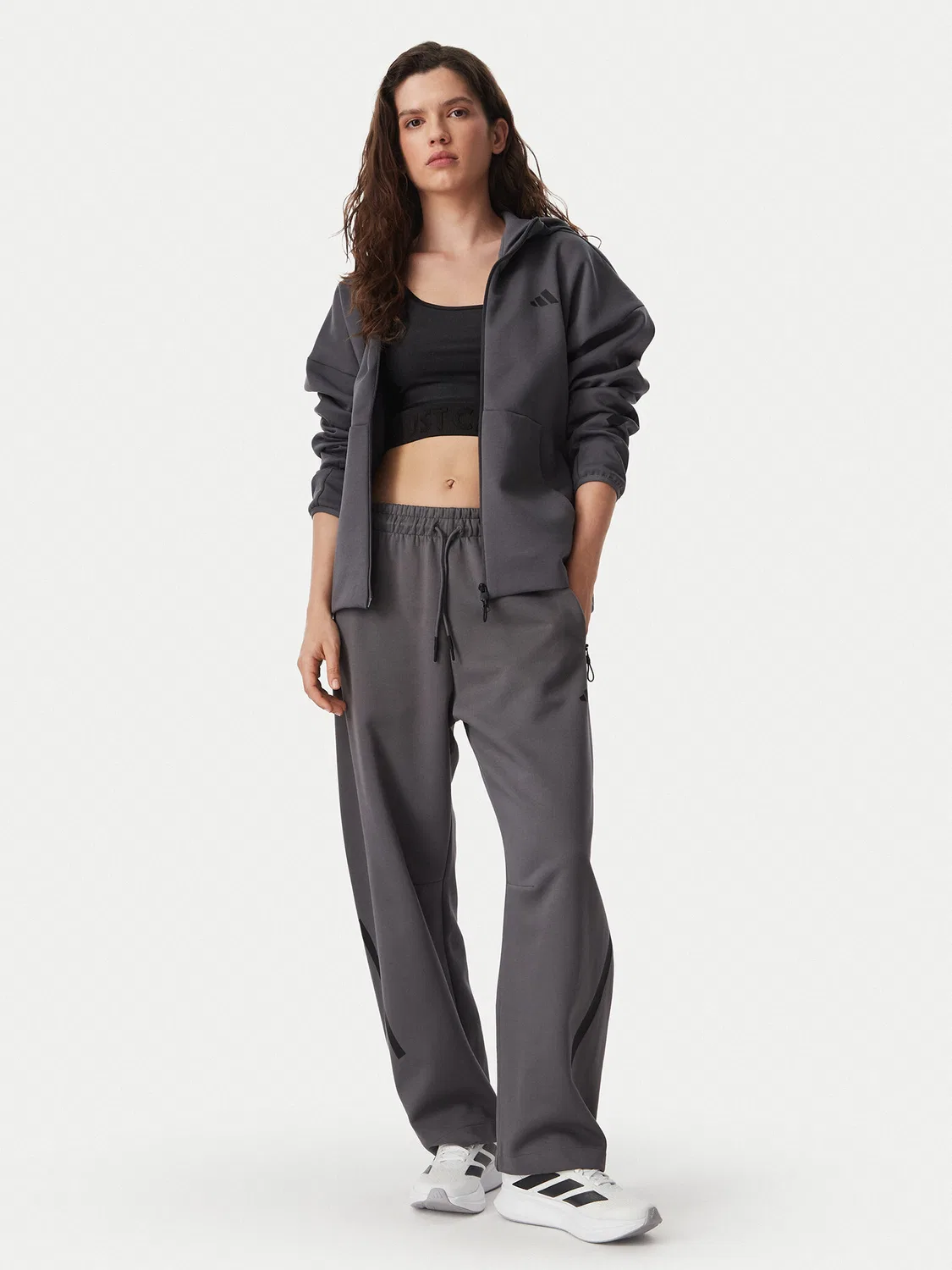 Женские спортивные брюки свободного кроя Z.N.E. Open Hem Adidas, серый — фото 2
