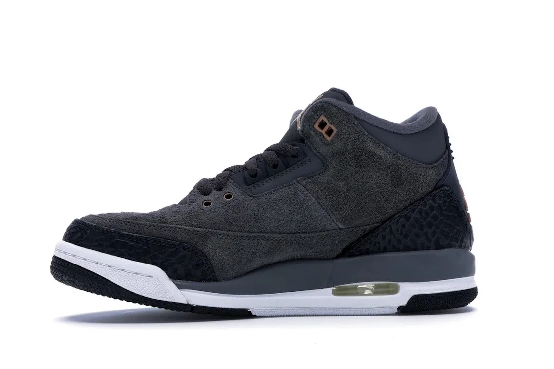 Детские кроссовки для девочек с замшевым верхом Jordan 3 Retro Jordan, Anthracite/Metallic Red Bronze-White-Dark Grey — фото 3