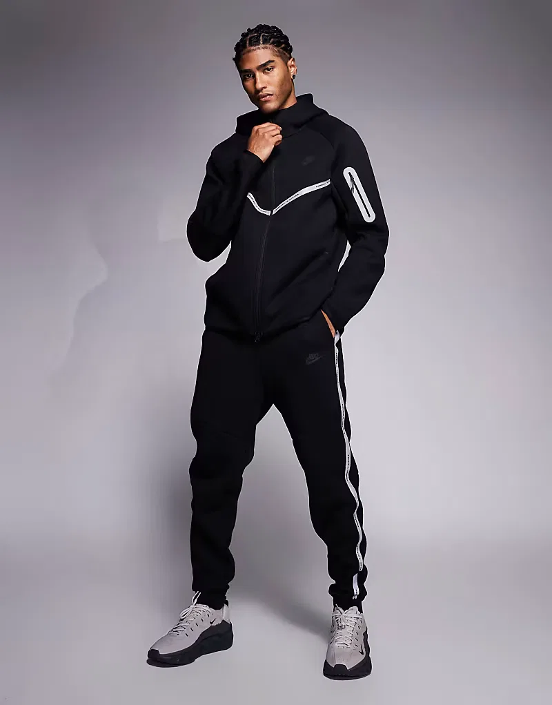 Светоотражающие спортивные штаны Nike Tech Fleece, черный — фото 2