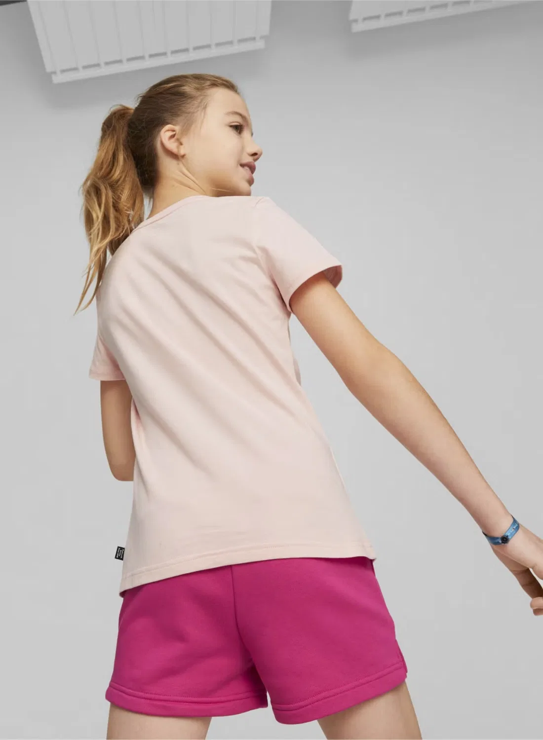 Комплект футболки и шортов с принтом логотипа Puma, розовый — фото 4