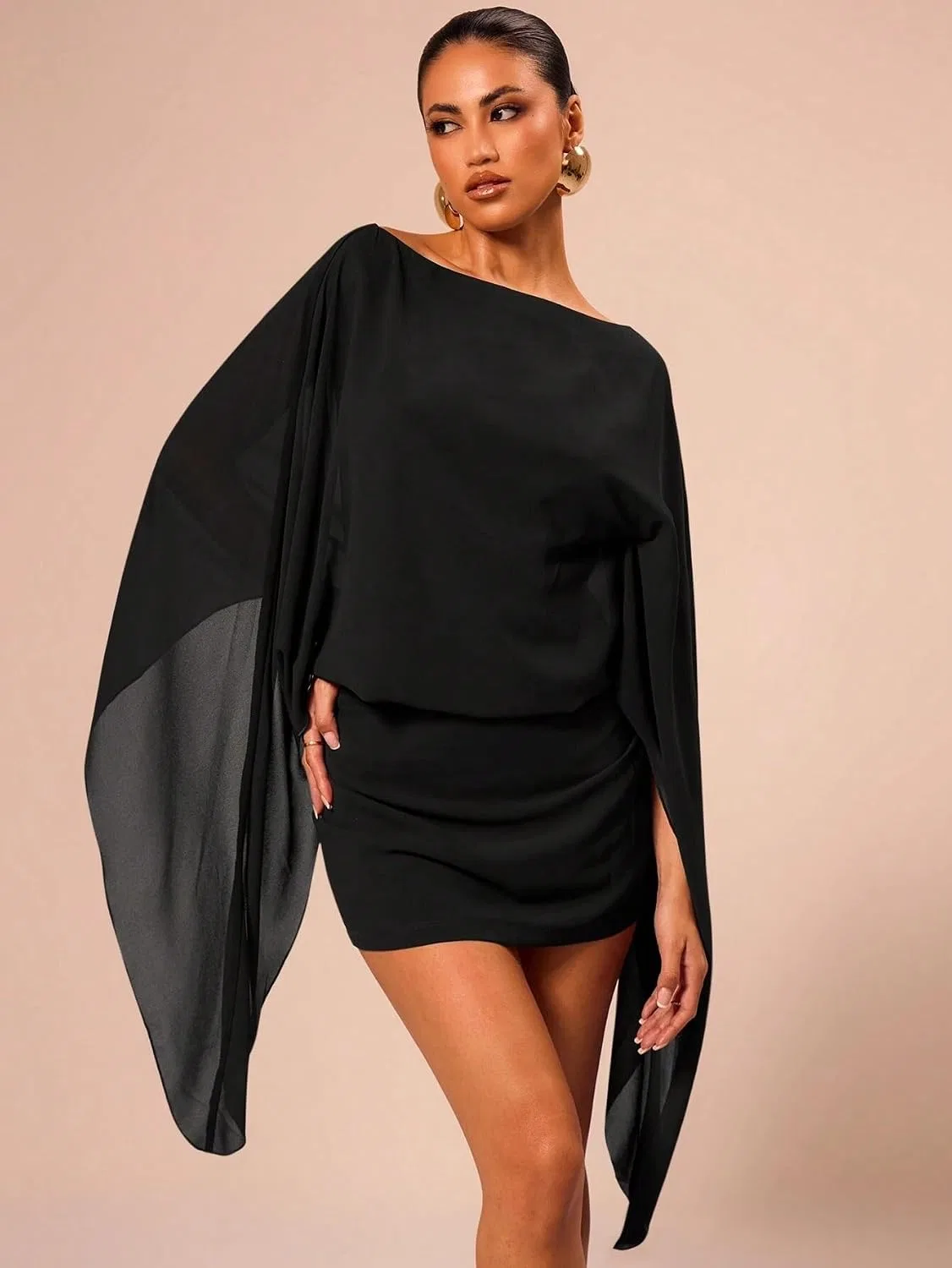Женское мини-платье с длинным рукавом лодочка, Black — фото 3