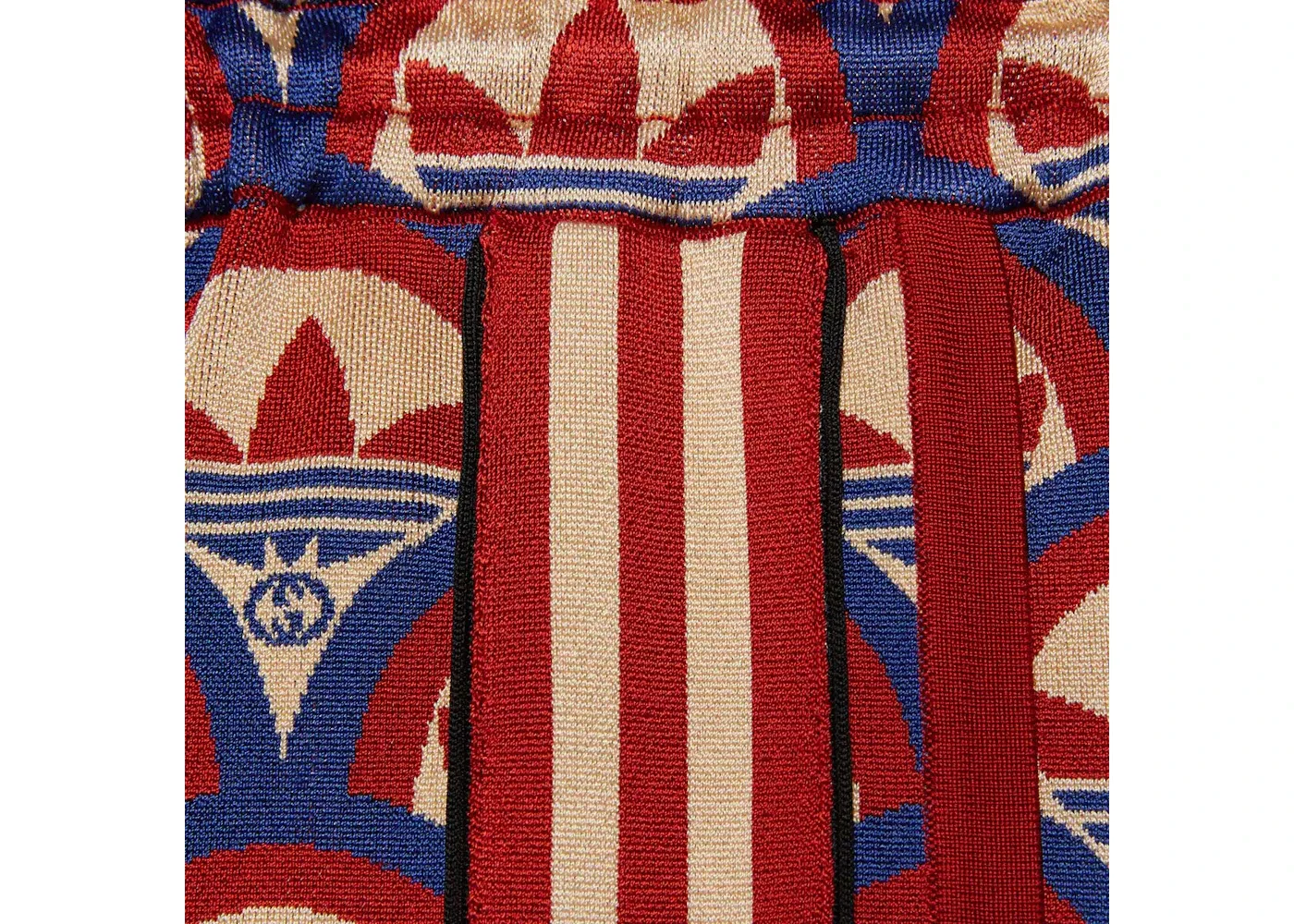 Женские шорты с жаккардовым узором Gucci x Adidas Shorts, Red/Blue — фото 2