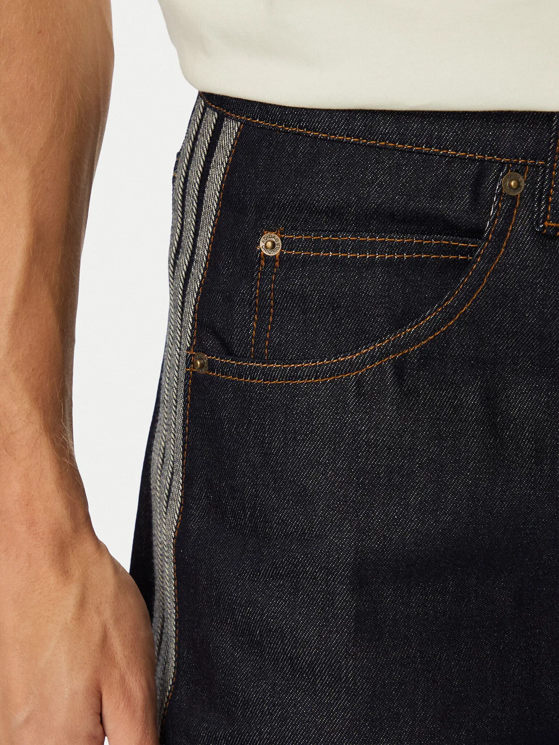 Мужские джинсовые шорты стандартного кроя Firebird Adicolor Jorts Mid-Rise Adidas, темно-синий — фото 4