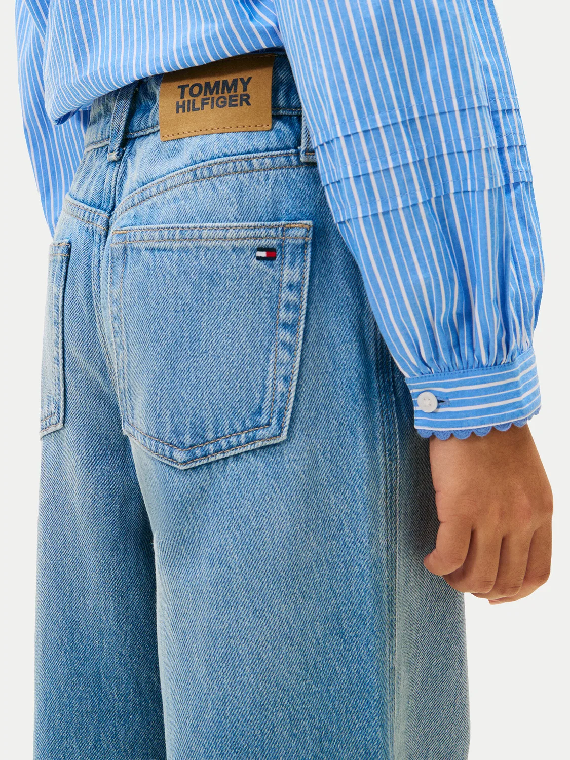 Джинсы с широкими штанинами для девочки Tommy Hilfiger, синий — фото 4