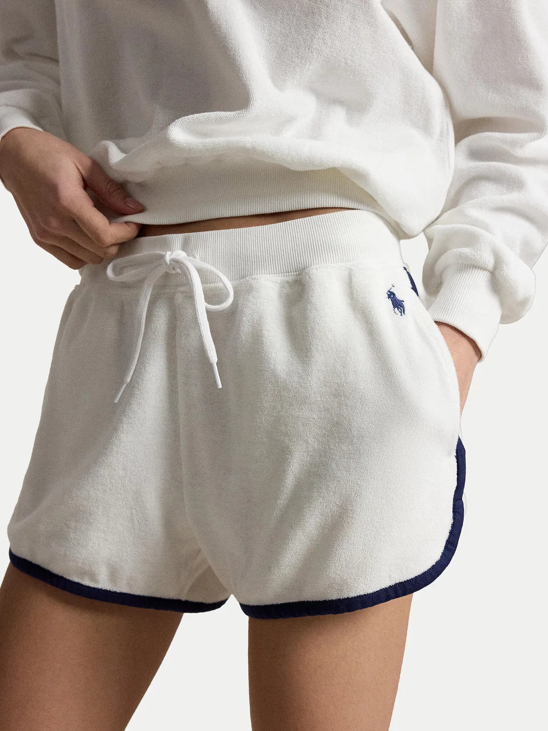 Женские спортивные шорты свободного кроя Polo Ralph Lauren, белый — фото 4
