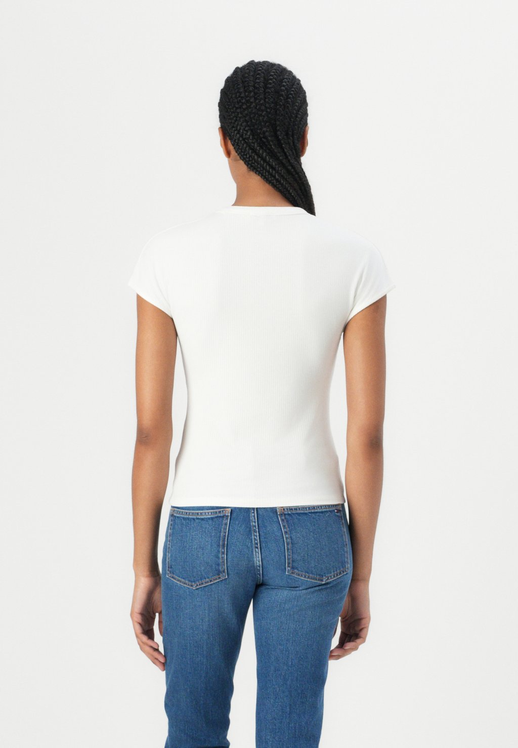 Базовая футболка SLIM TEE Tommy Hilfiger, кремовый — фото 3