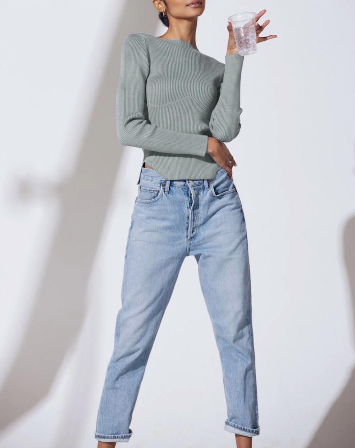 

Свитер Domo Ribbed Viscose-Crepe Top In Fog geel