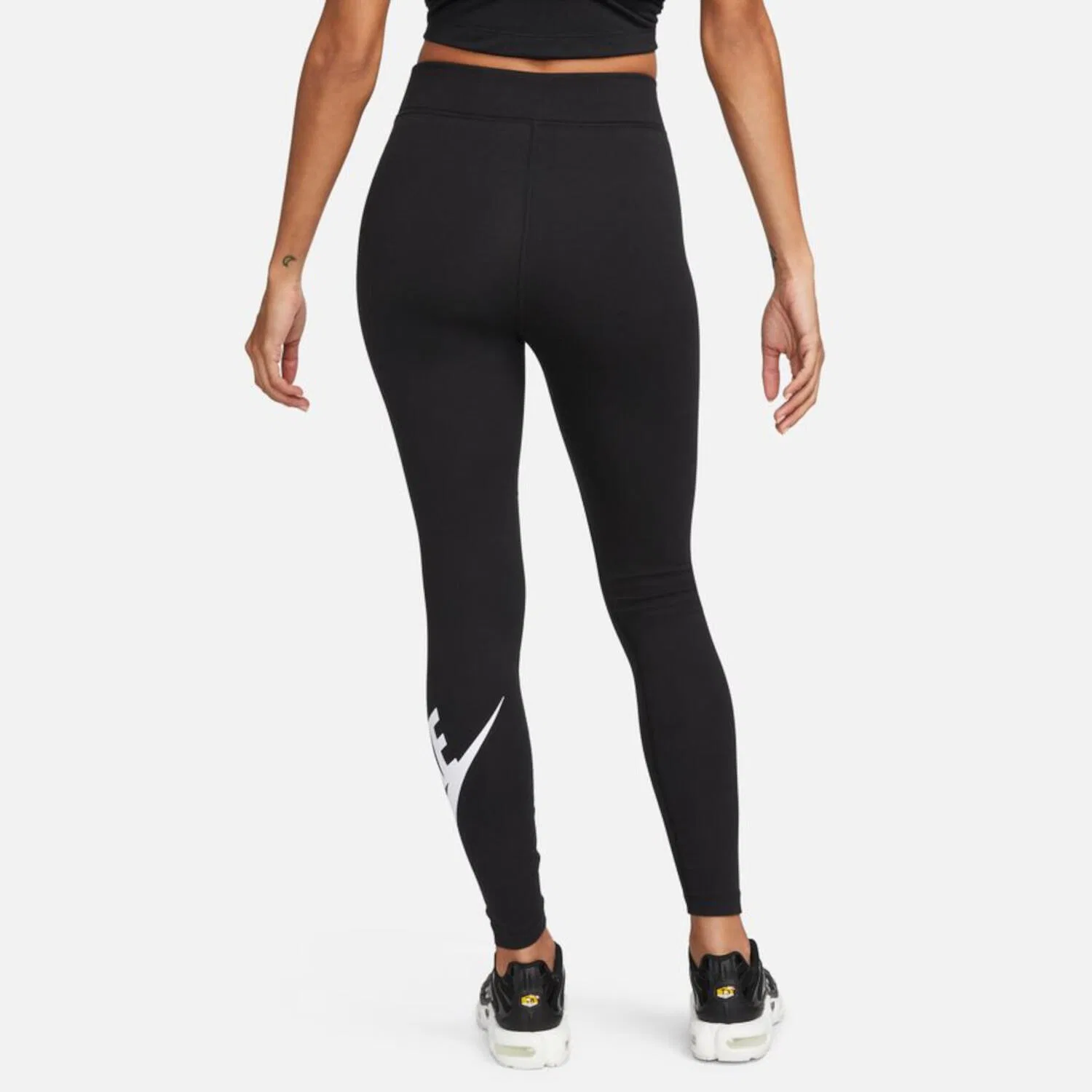 Женские леггинсы с высокой посадкой Classics High-Waisted Graphic Nike, Schwarz — фото 2