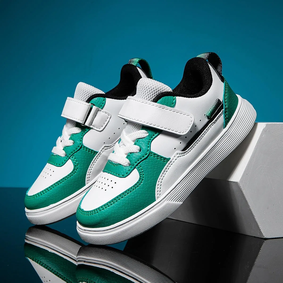Детские кроссовки на липучке с регулируемым ремешком Classic Low Top, Blue Green — фото 2
