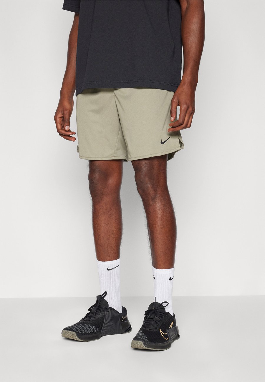 

Спортивные шорты Nike Performance TOTALITY, Light Army/Black/Khaki