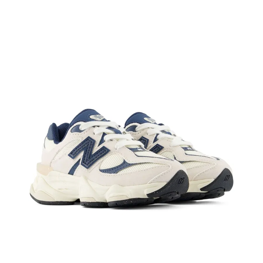 Кроссовки New Balance '9060 Lace' белого цвета — фото 2