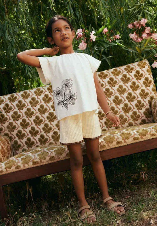 Детские шорты Mango Kids, кремовый