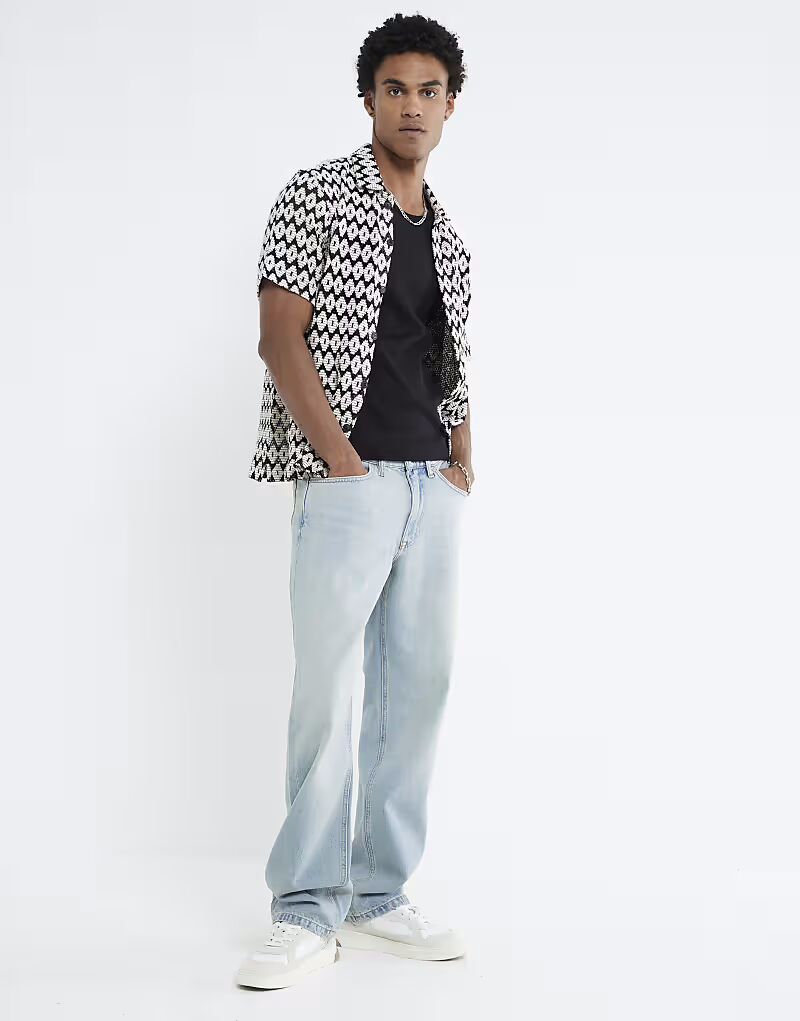 

Джинсы свободного кроя River Island синего цвета - средний размер