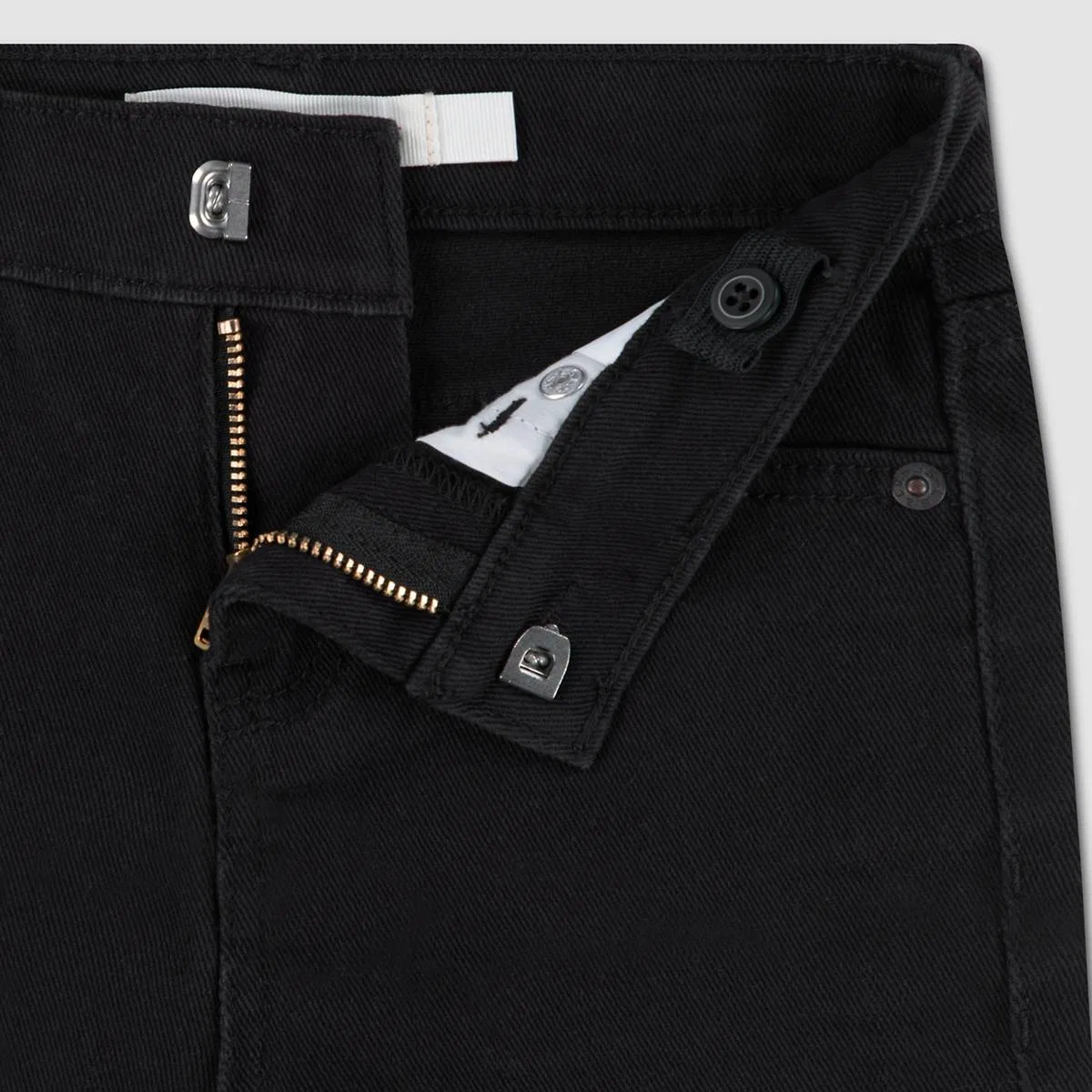 Короткие шорты для девочек 2-4 лет Levi's, Black - Charcoal — фото 3